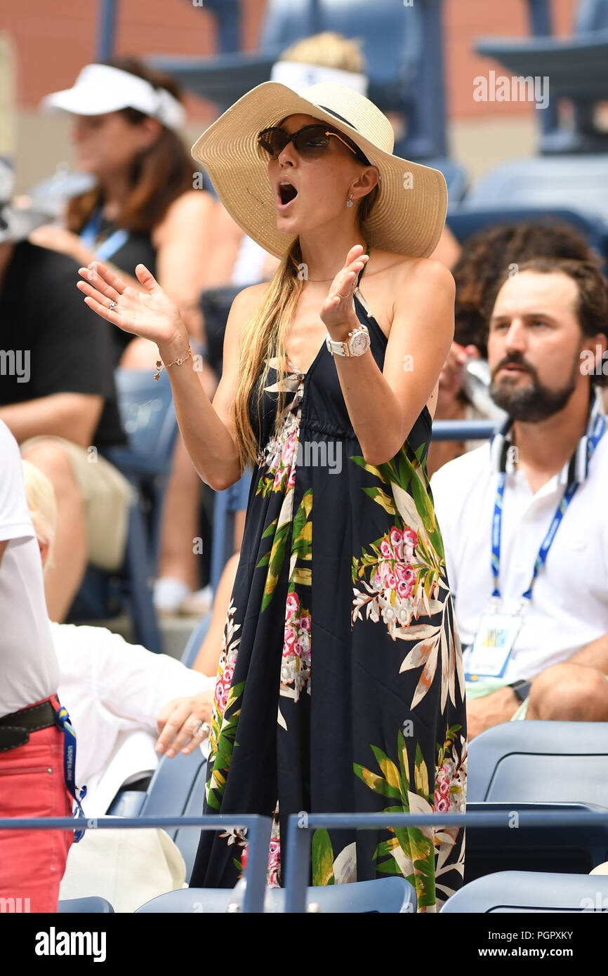 Novak djokovic jelena ristic hi-res stock photography and images - Alamy