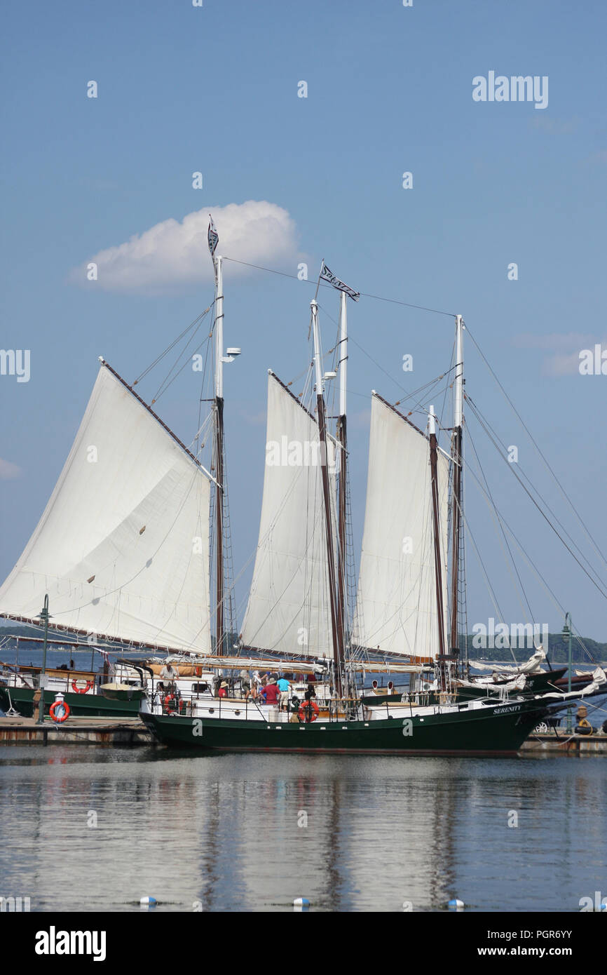 Private charter sailing cruise in Historical city of Yorktown, Virginia