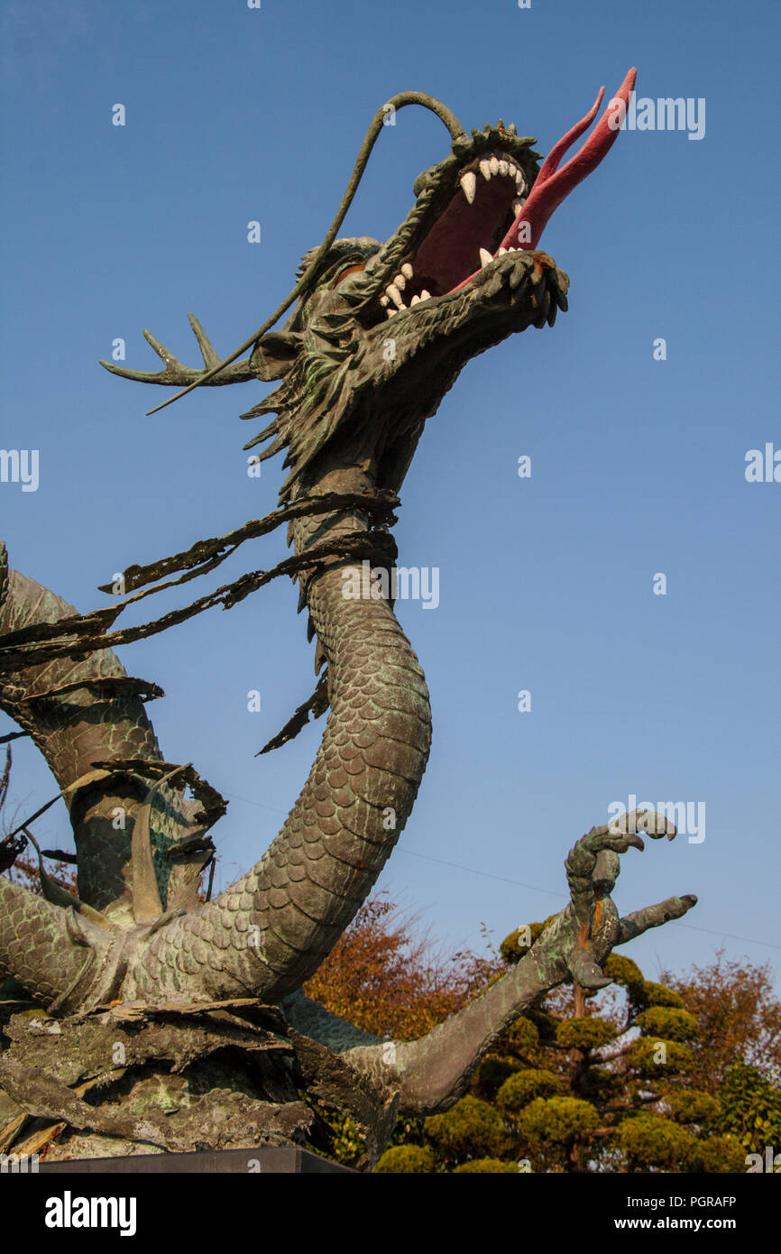 Close-up view of a chinese dragon statue Stock Photo - Alamy
