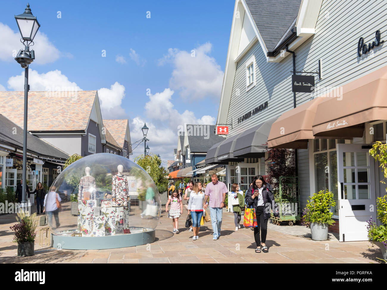 Bicester shopping village bicester village designer outlet mall bicester oxfordshire england uk gb europe Stock Photo