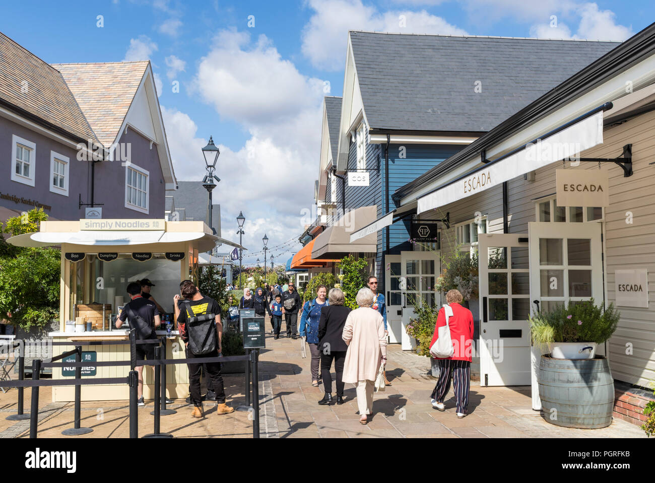 Bicester shopping village bicester village designer outlet mall ...