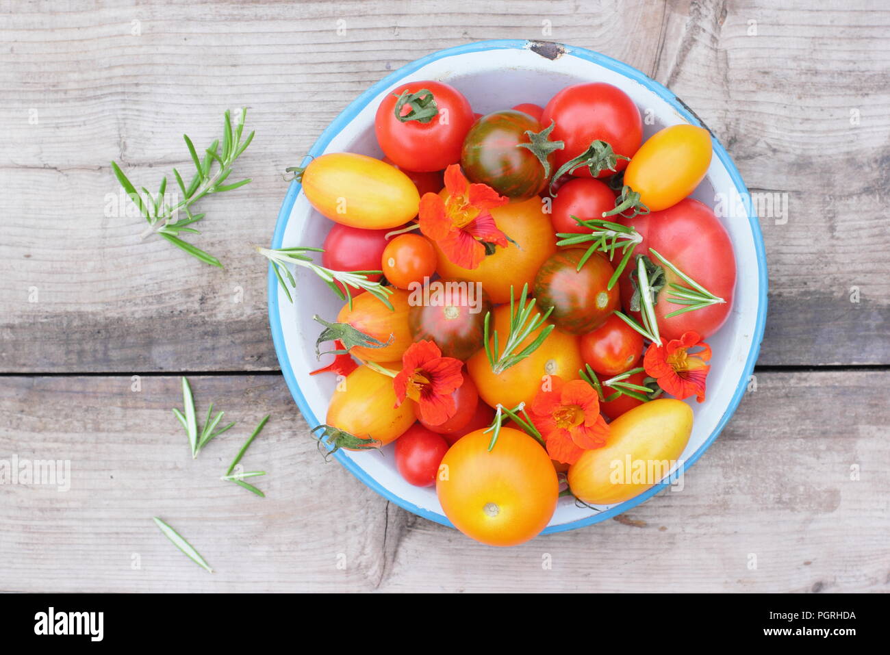 Heirloom tomatoes hires stock photography and images Alamy