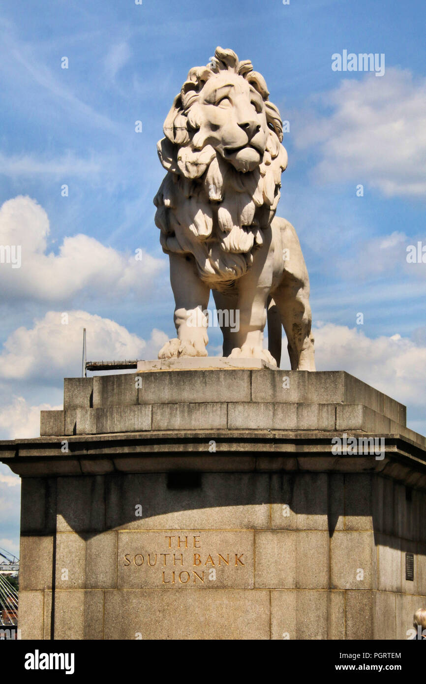 A View Of The South Bank Lion On Westminster Bridge In London Stock Photo Alamy A View Of The South Bank Lion On Westminster Bridge In London Stock Photo Alamy