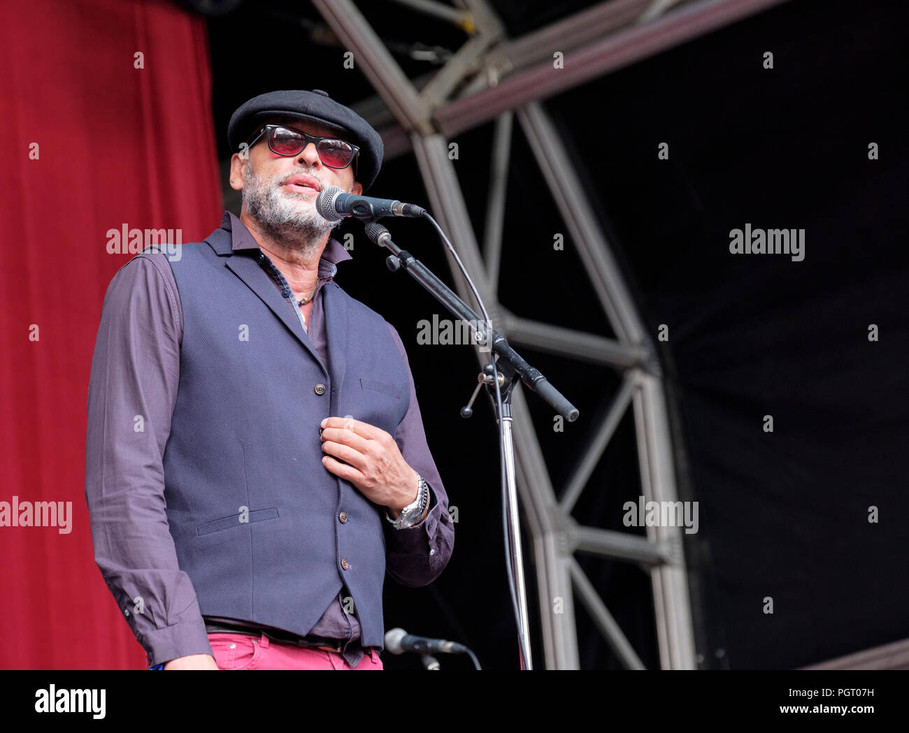 Garry Christian of The Christians performing at the Weyfest Music Festival, Tilford, UK. August 17, 2018 Stock Photo