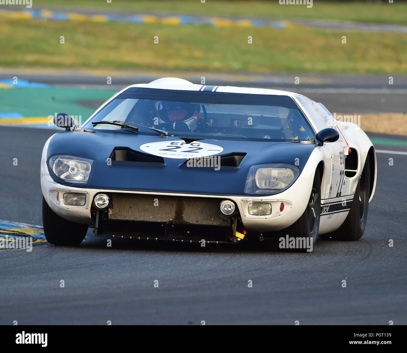 Richard Meins Ford Gt40 Mk1 Plateau 4 Grid 4 1962 To 1965 Cars Le Mans Classic 2018 July 2018 Le Mans France Circuit Racing Classic Classic Stock Photo Alamy