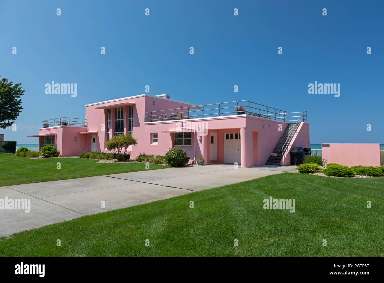 Beverly Shores, Indiana The Florida Tropical home in the Century of