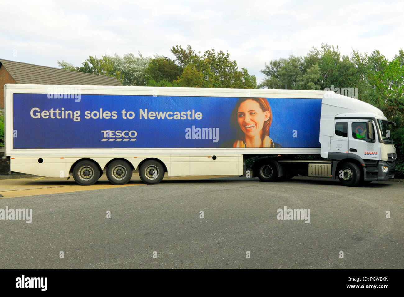 Tesco Supermarket, delivery truck, lorry, vehicle, articulated Stock Photo
