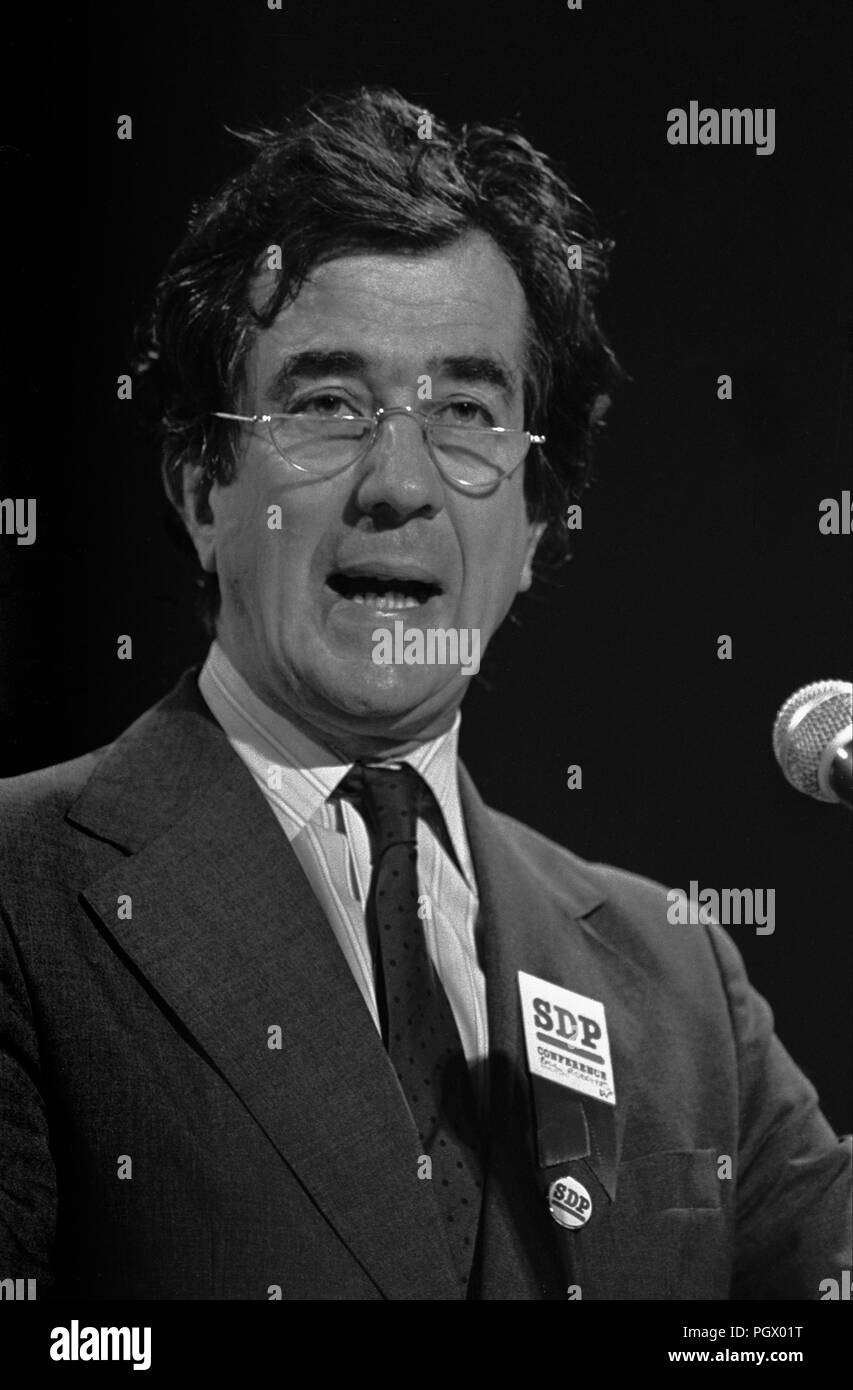 Bill Rogers addressing the SDP conference in Bradford, when he spoke on industrial relations. Stock Photo