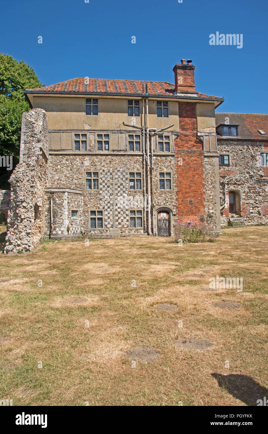 Leiston Abbey Ruin Farm House Pro Corda Suffolk Stock Photo Alamy