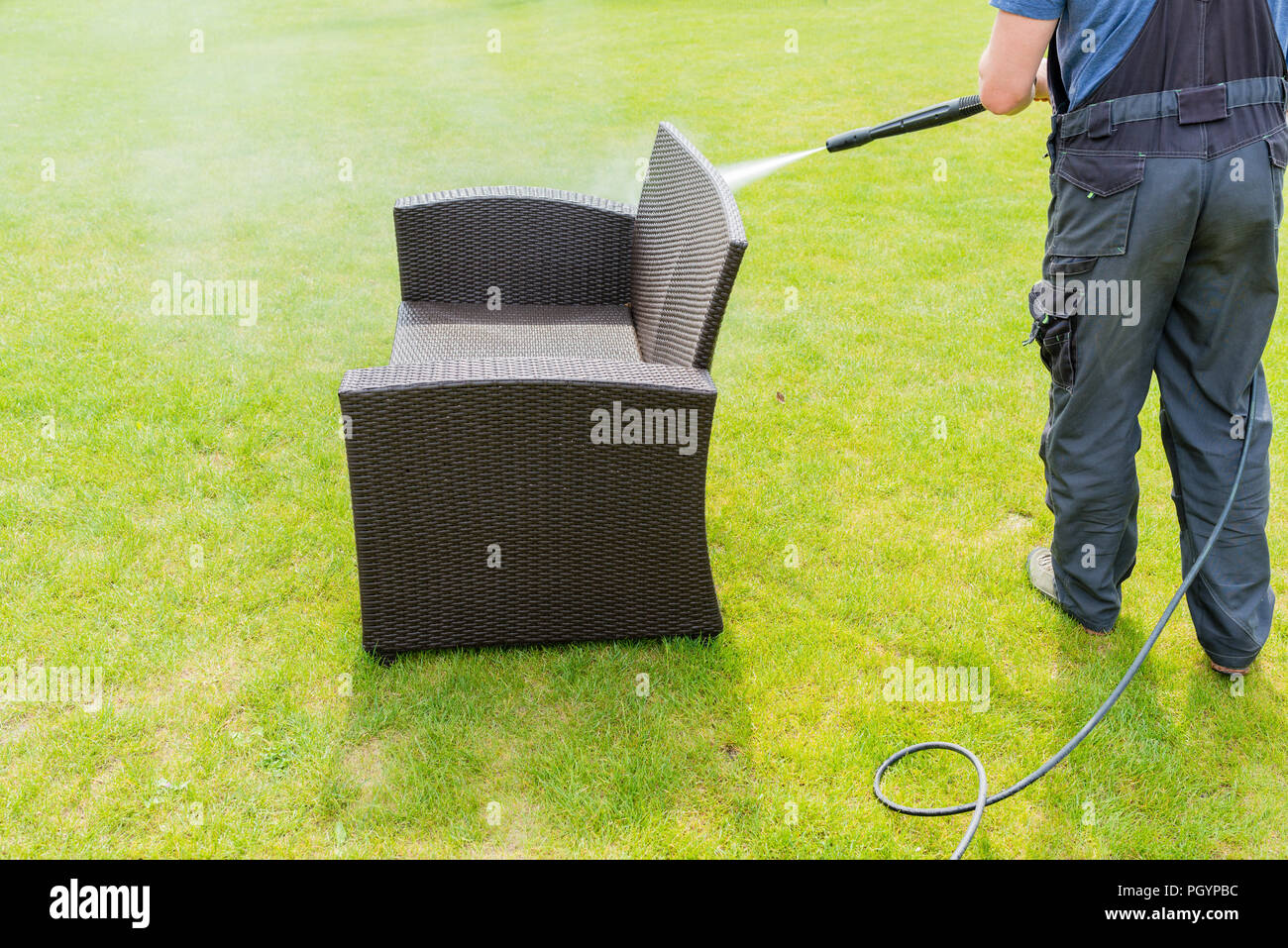 Wash garden furniture hires stock photography and images Alamy