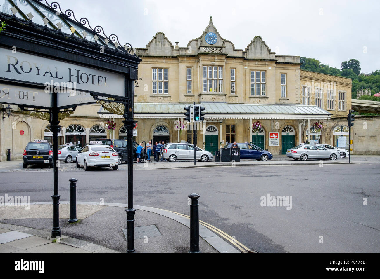 Railway station bath hires stock photography and images Alamy