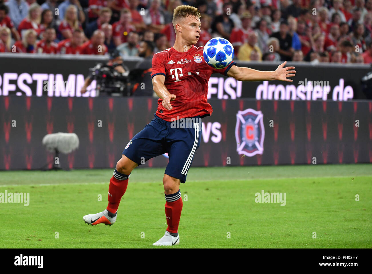 Munich Deutschland 28th Aug 2018 Joshua Kimmich Fc Bayern Munich Action Single Action Single Image Cut Out Full Body Whole Figure Farewell Match Bastian Schweinsteiger Fc Bayern Munich Chicago Fire 4 0 On 28 08 2018 In