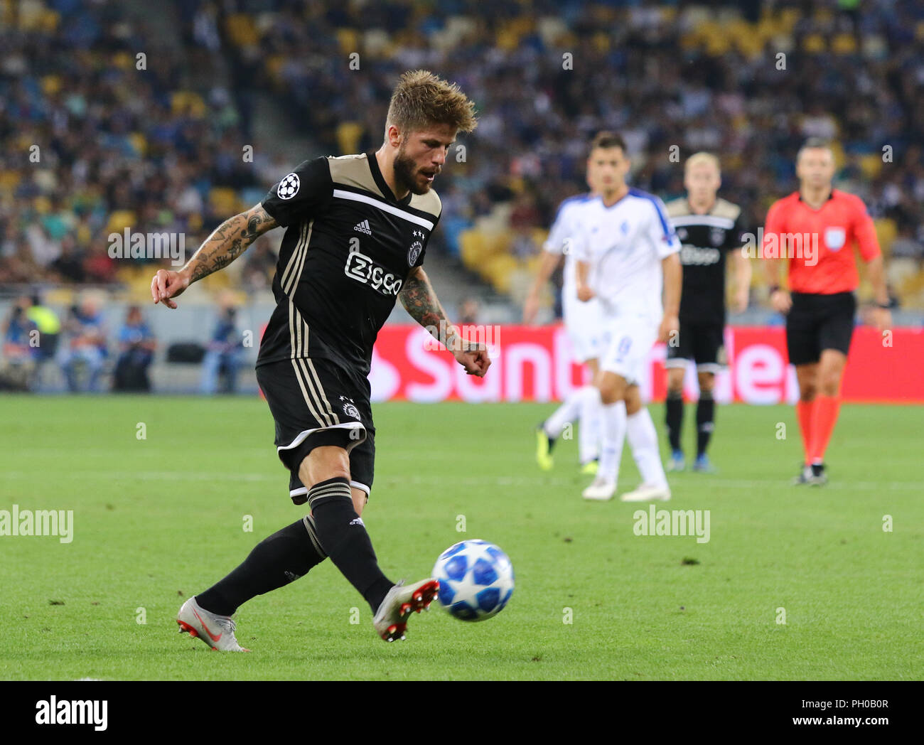 Kiev, Ukraine. 28th August, 2018. Lasse Schone of AFC Ajax in action during the UEFA Champions League play-off game against FC Dynamo Kyiv at NSC Olimpiyskyi stadium in Kyiv, Ukraine. Credit: Oleksandr Prykhodko/Alamy Live News Stock Photo