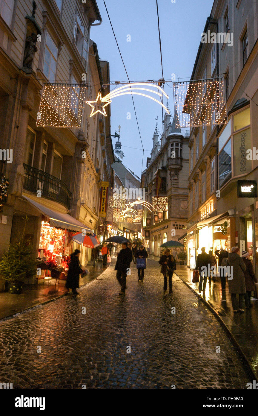 Graz cobbled street hi-res stock photography and images - Alamy