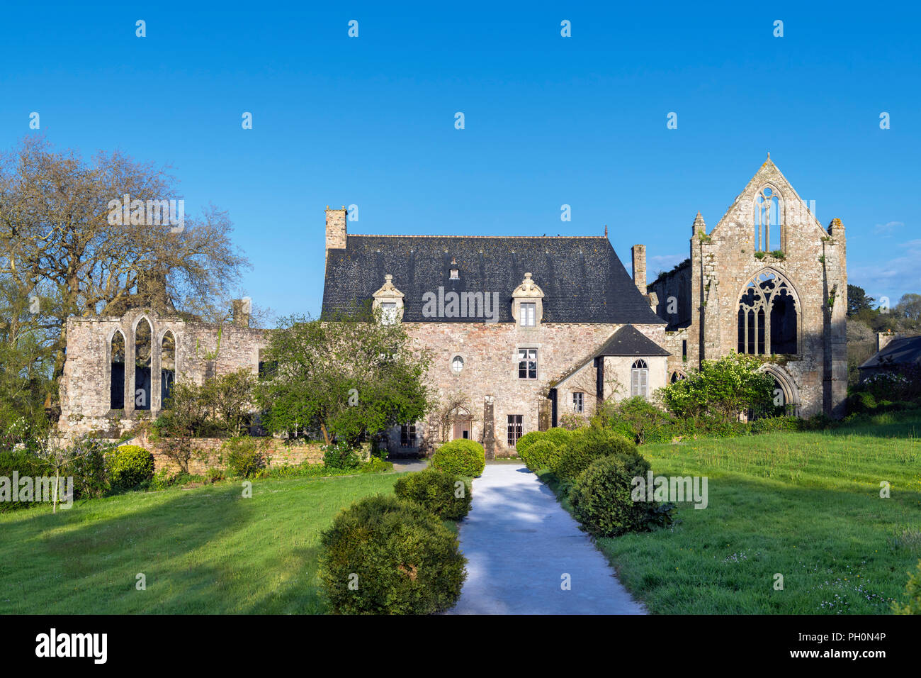 Beauport Abbey (Abbaye de Beauport) in late afternoon sunshine, Paimpol, Brittany, France Stock Photo