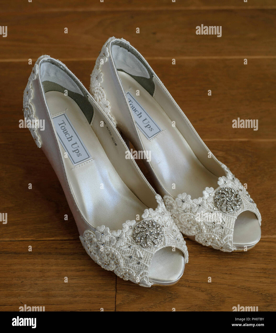 wedding shoes Stock Photo - Alamy
