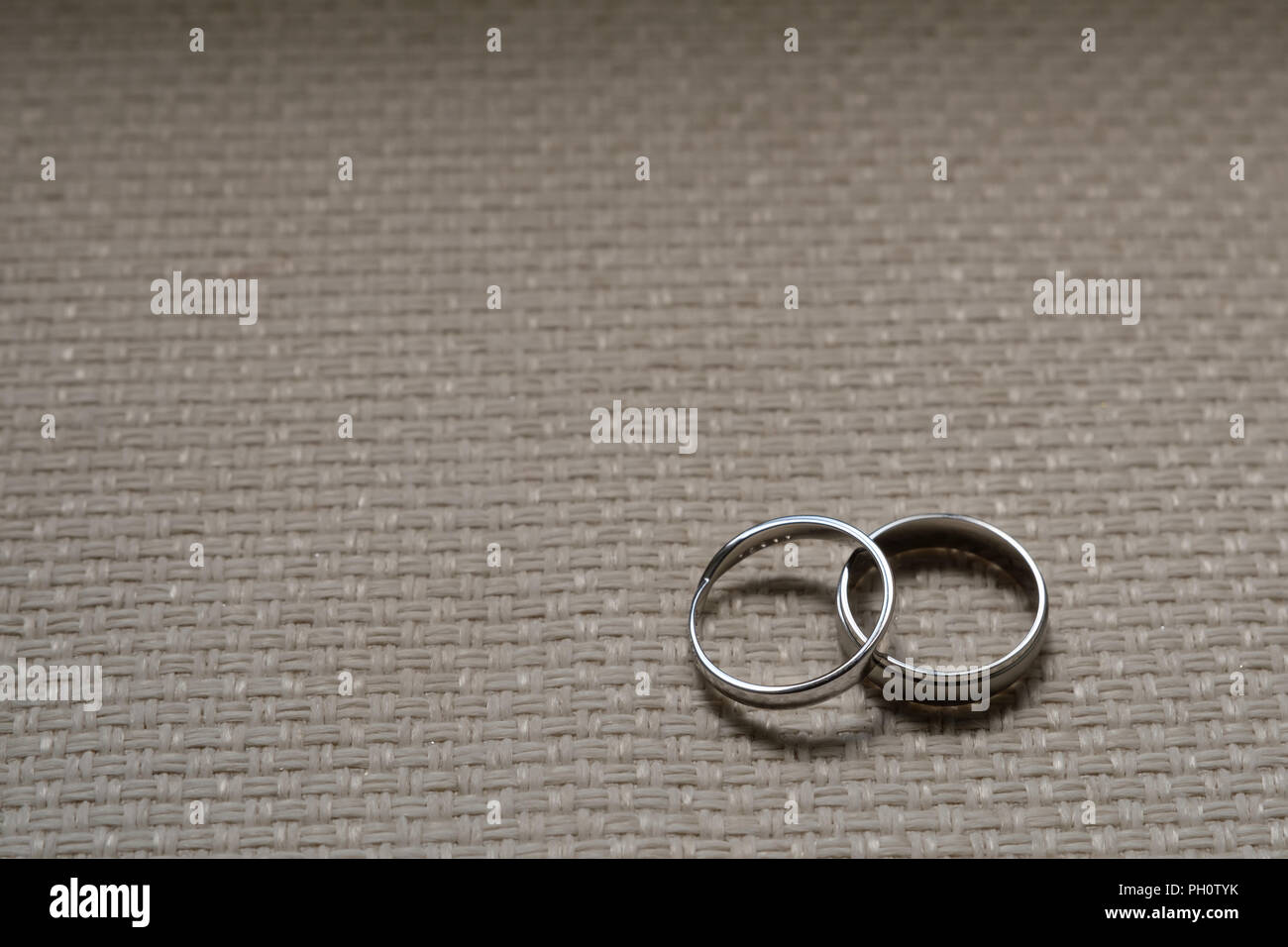 Overlapping rings hi-res stock photography and images - Alamy