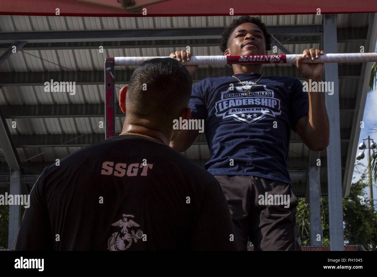 Academy sports pull up tower sale