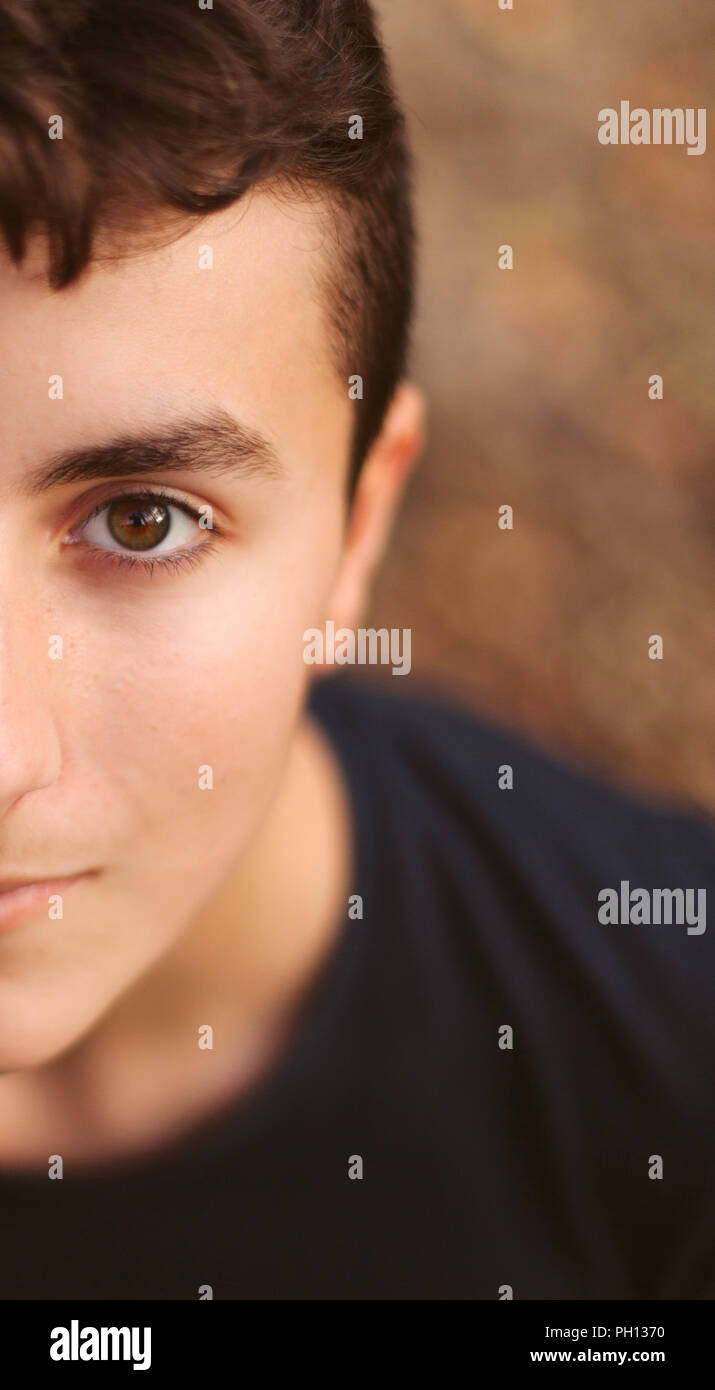 Male half portrait outdoor hi-res stock photography and images - Alamy