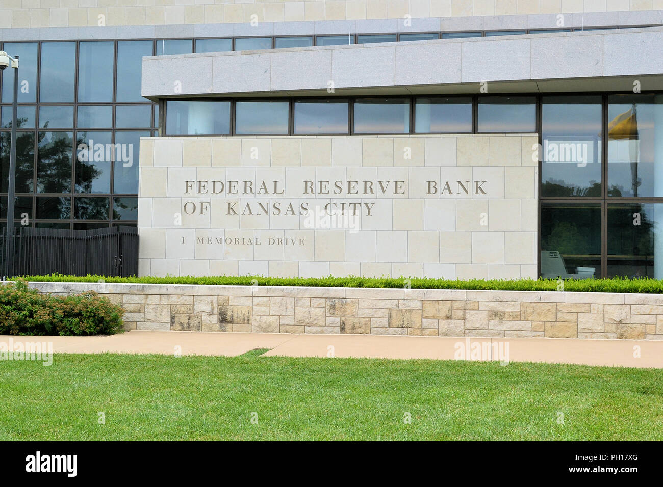 Sign outside the Federal Reserve Bank of Kansas City in Kansas City,  Missouri, United States Stock Photo - Alamy