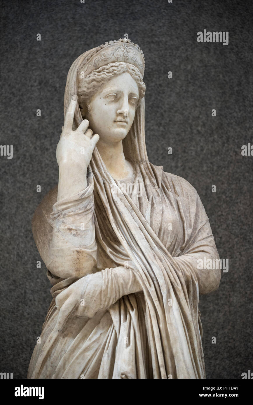 Rome. Italy. Pudicizia statue, Roman copy of Flavian era (1st C A.D) from a Hellenistic original. Braccio Nouvo, Chiaramonti Museum, Vatican Museums.  Stock Photo