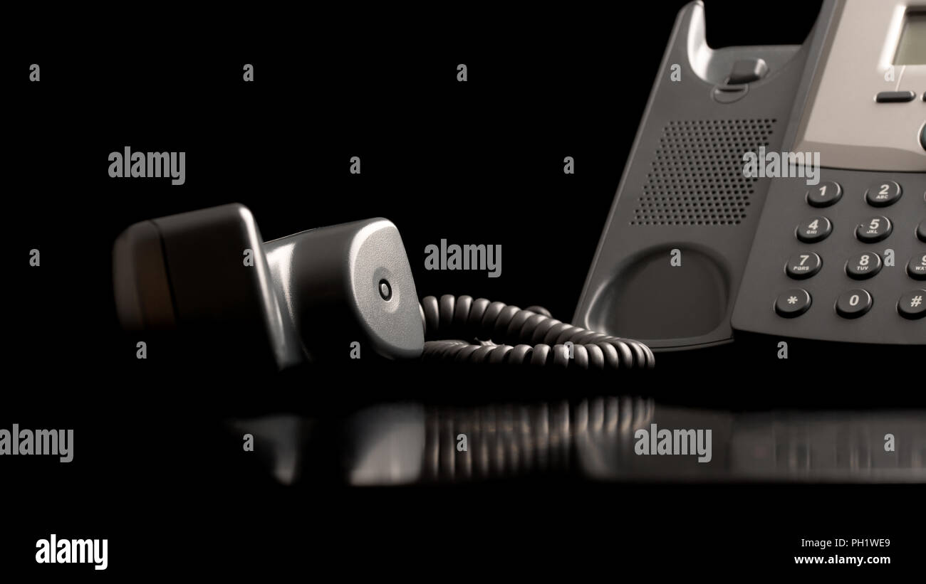 Telephone handset off hook hires stock photography and images Alamy