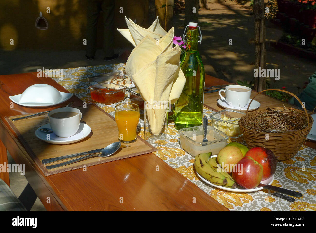 Picnic table design food hi-res stock photography and images - Alamy