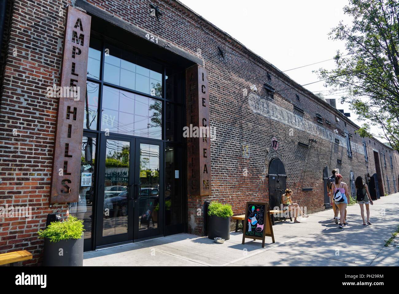 The brooklyn ice cream factory hires stock photography and images Alamy