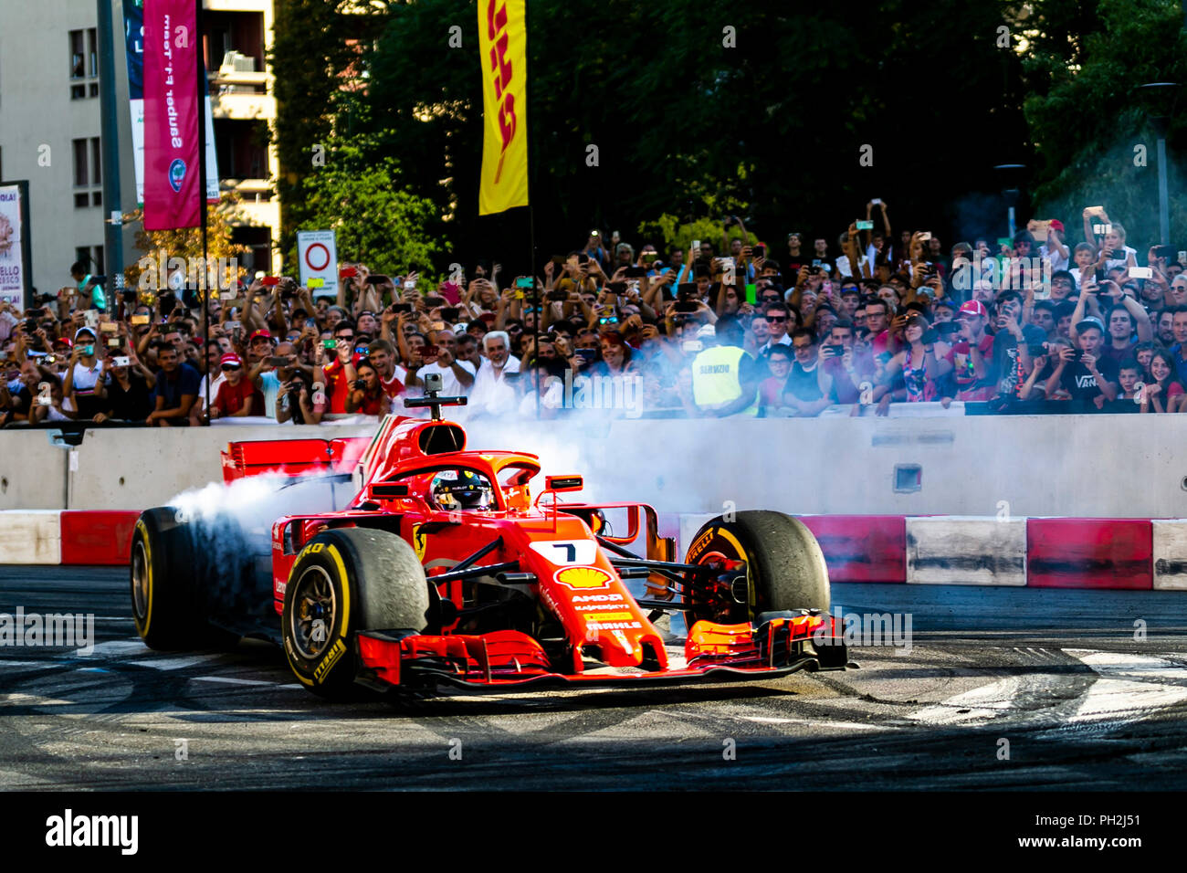 Ferrari f1 car hi-res stock photography and images - Alamy