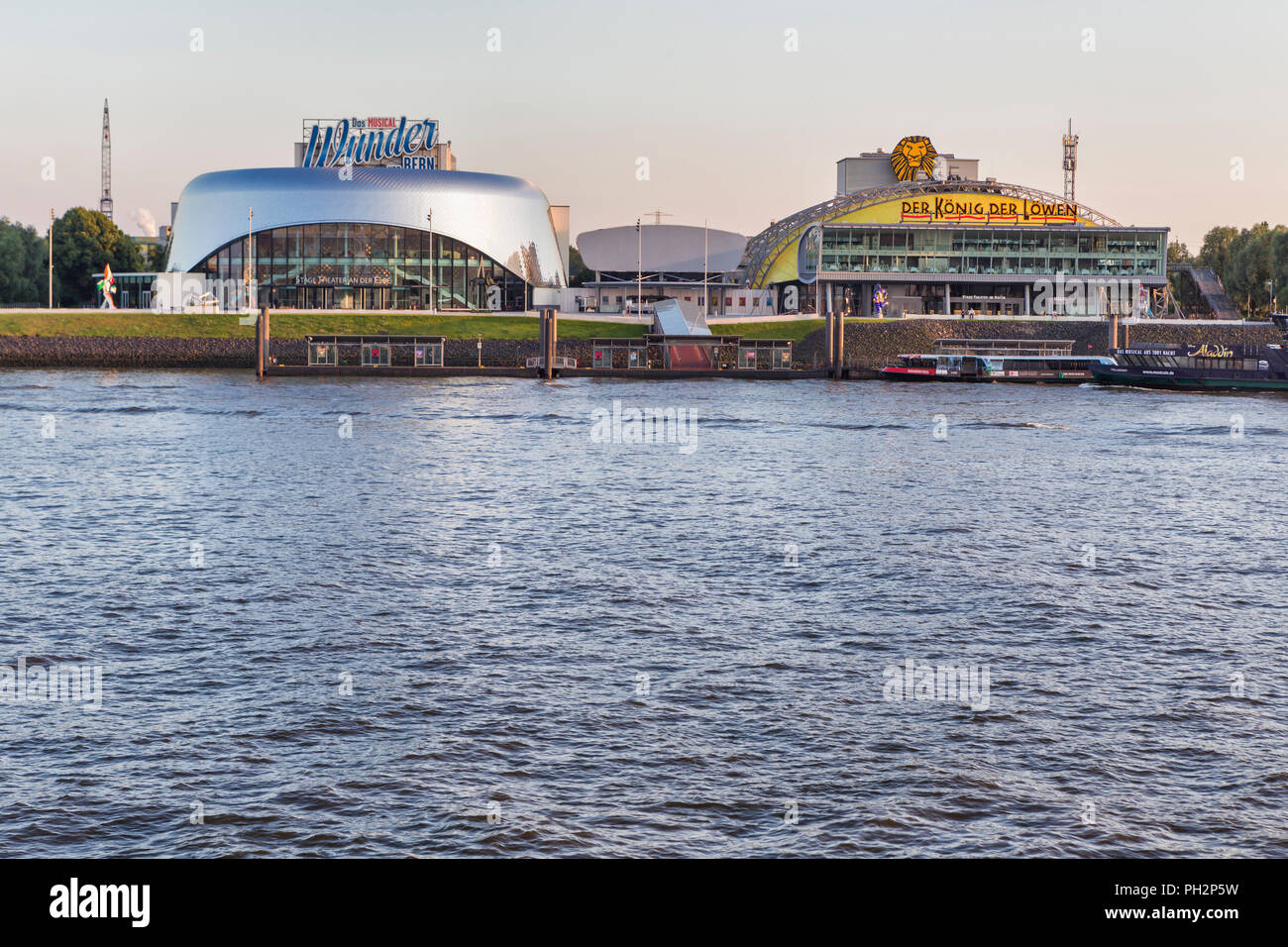 Stage Theater Der Elbe Hamburg High Resolution Stock Photography and Images  - Alamy