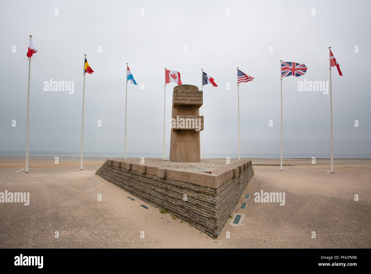Bernieres sur mer hi-res stock photography and images - Alamy