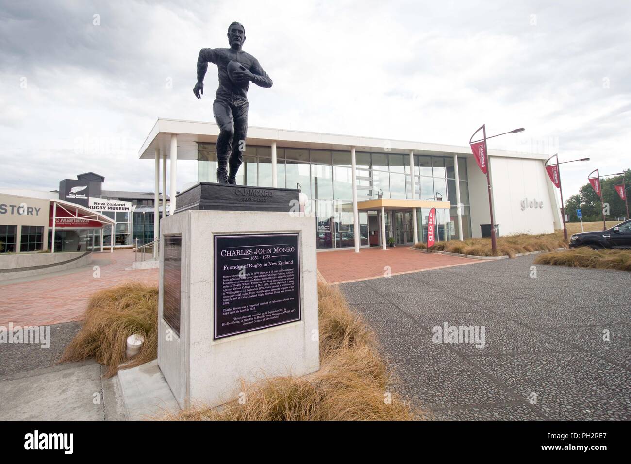 Charles John Monro monument in front of the Globe Theatre, New Zealand Rugby Museum and Te Manawa Museum of Art, Science and History in Palmerston North, Manawatu, New Zealand, November 27, 2017. () Stock Photo