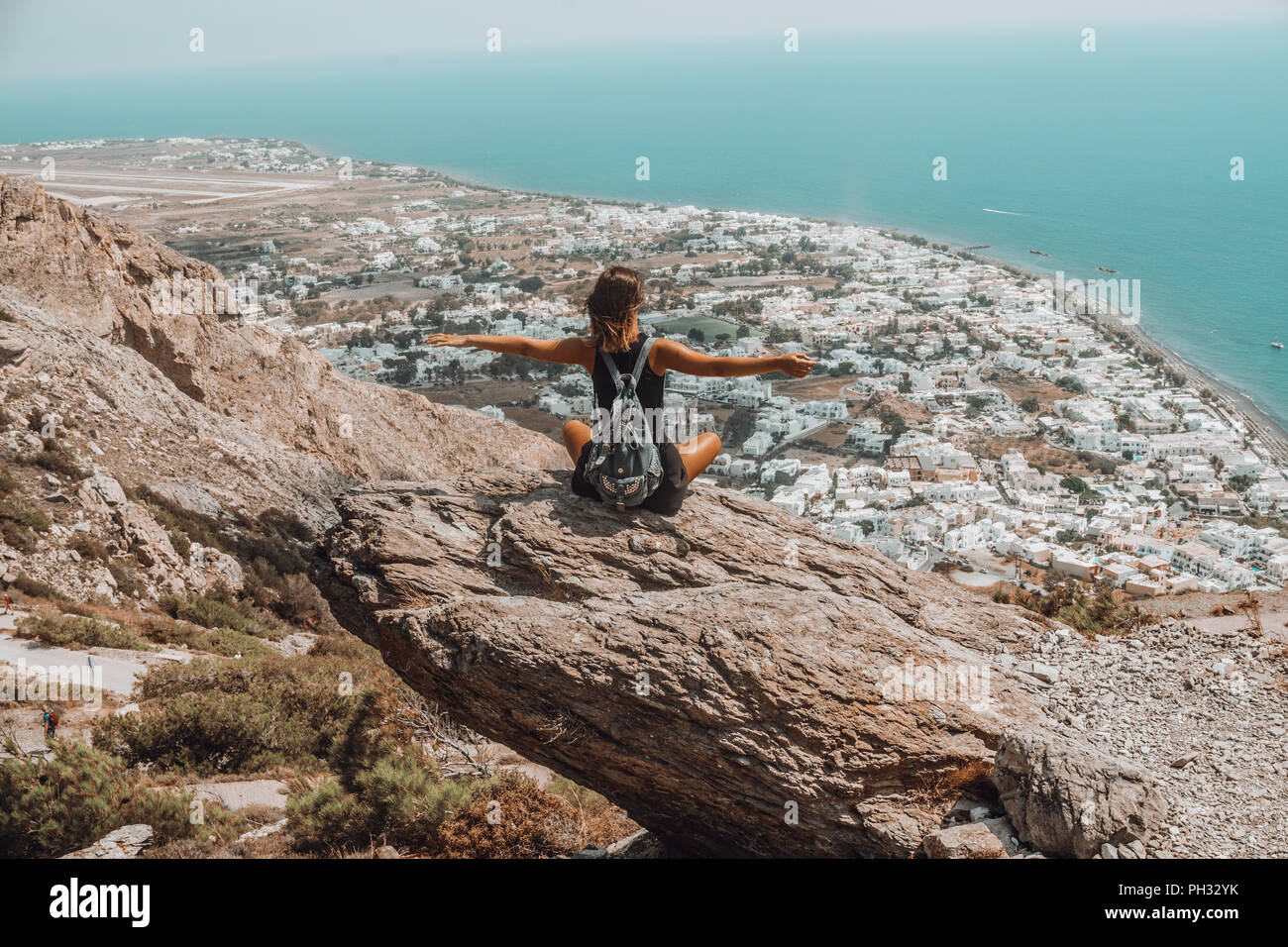 Femalesolotravel hires stock photography and images Alamy