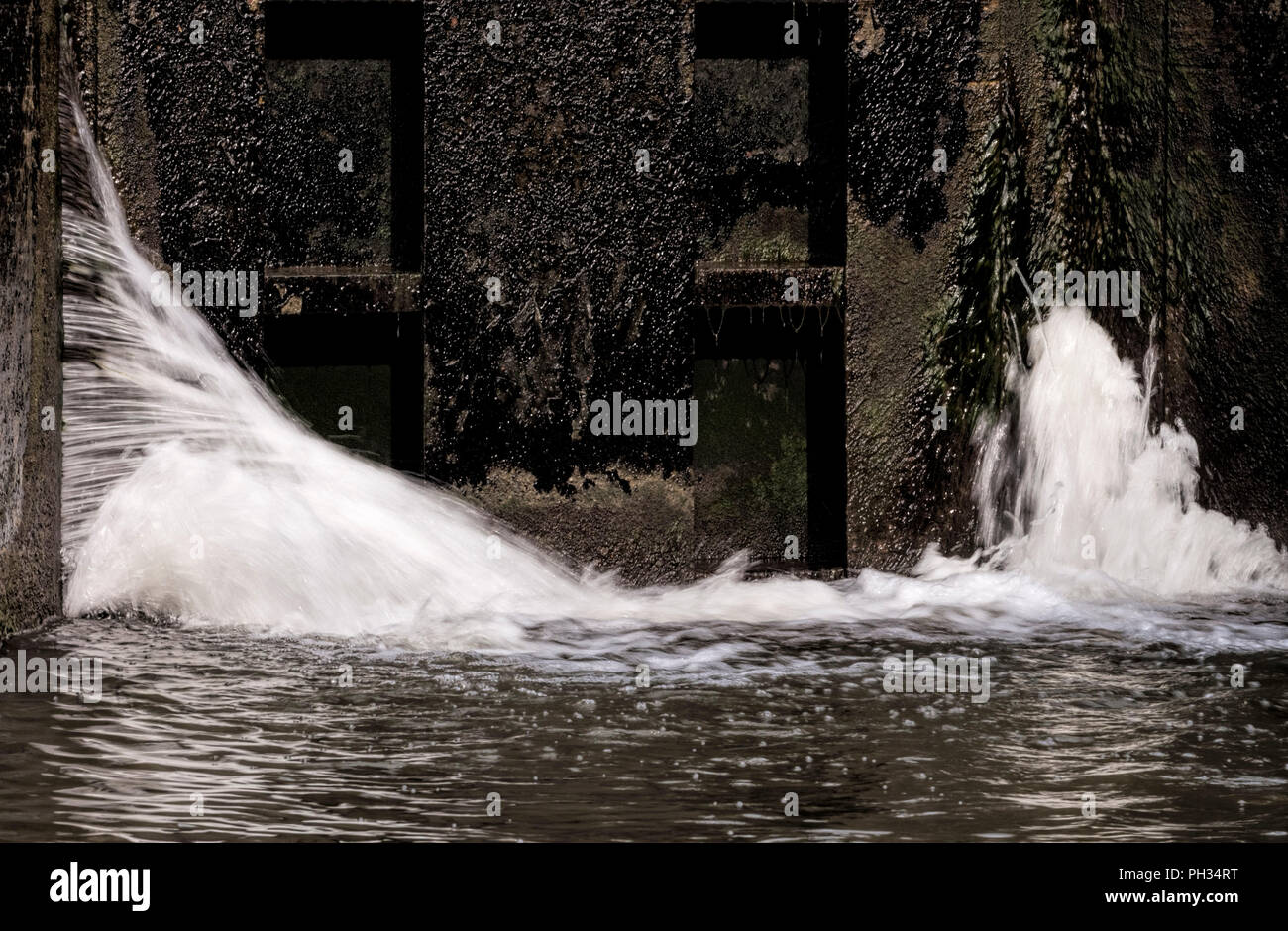 Water cascading into temple lock hi-res stock photography and images ...