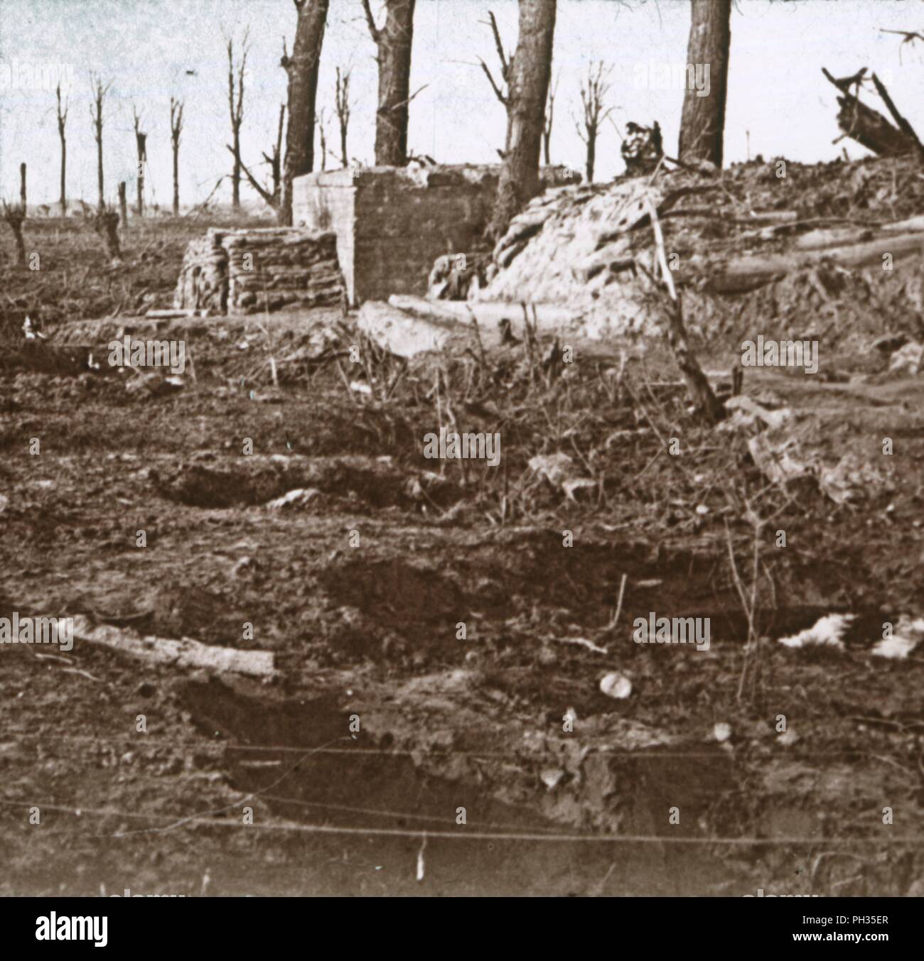 Battlefield devastation hi-res stock photography and images - Alamy