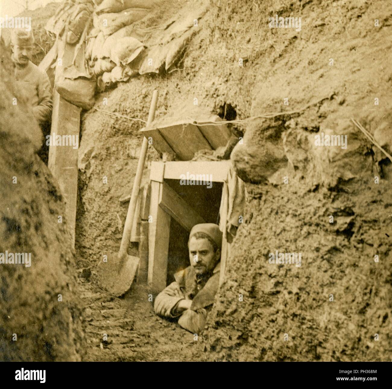 Ww1 trench shelter hi-res stock photography and images - Alamy