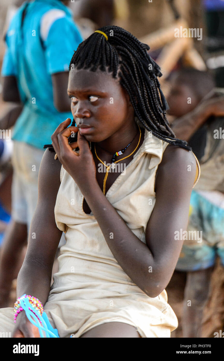 ROAD TO BISSAU, GUINEA B. - MAY 1, 2017: Unidentified Local Woman With ...