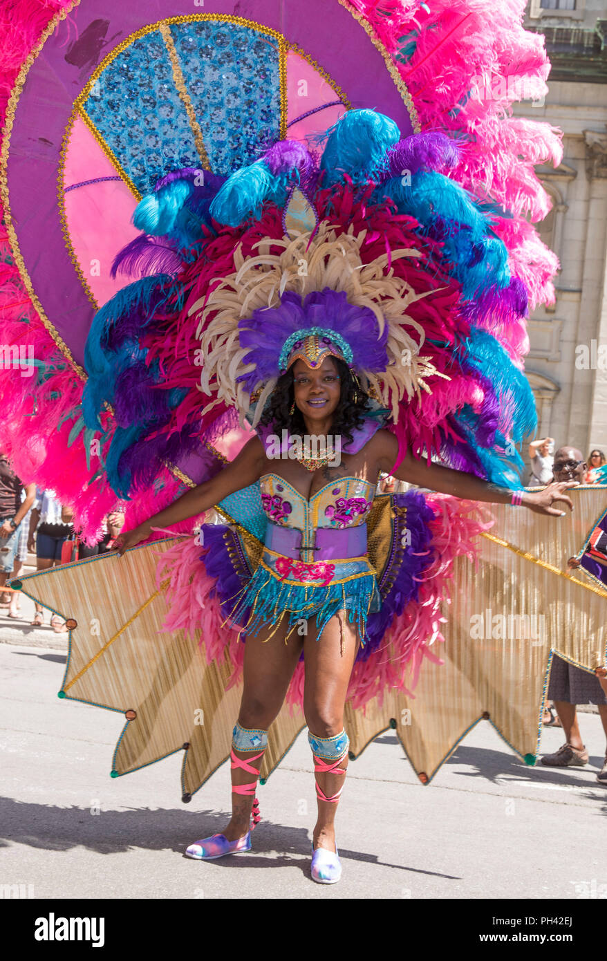 Carnival costume caribbean hi-res stock photography and images - Alamy