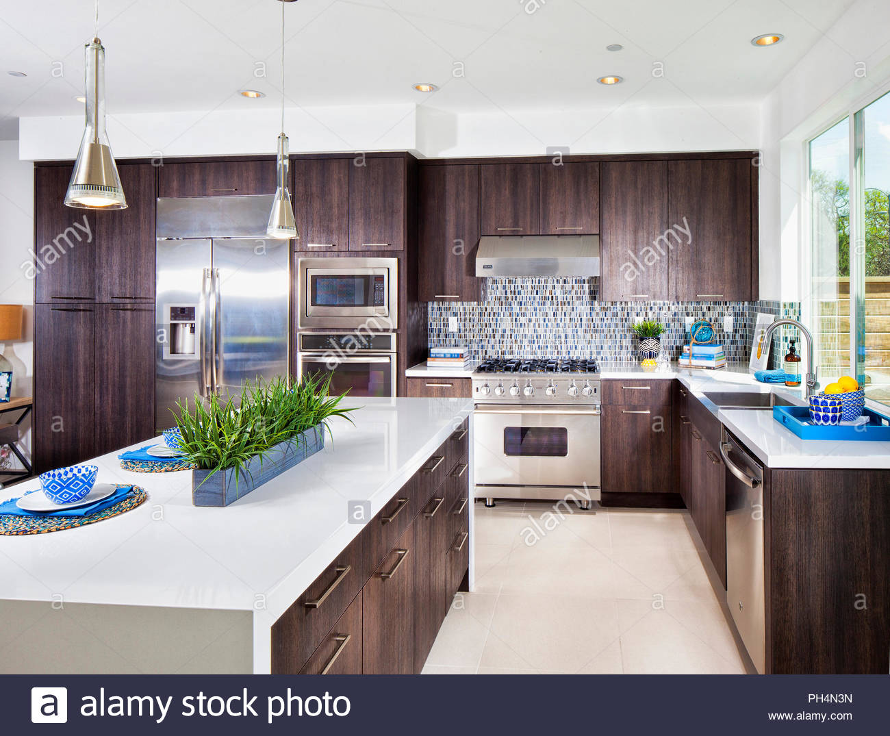 Modern Kitchen High Resolution Stock Photography and Images Alamy