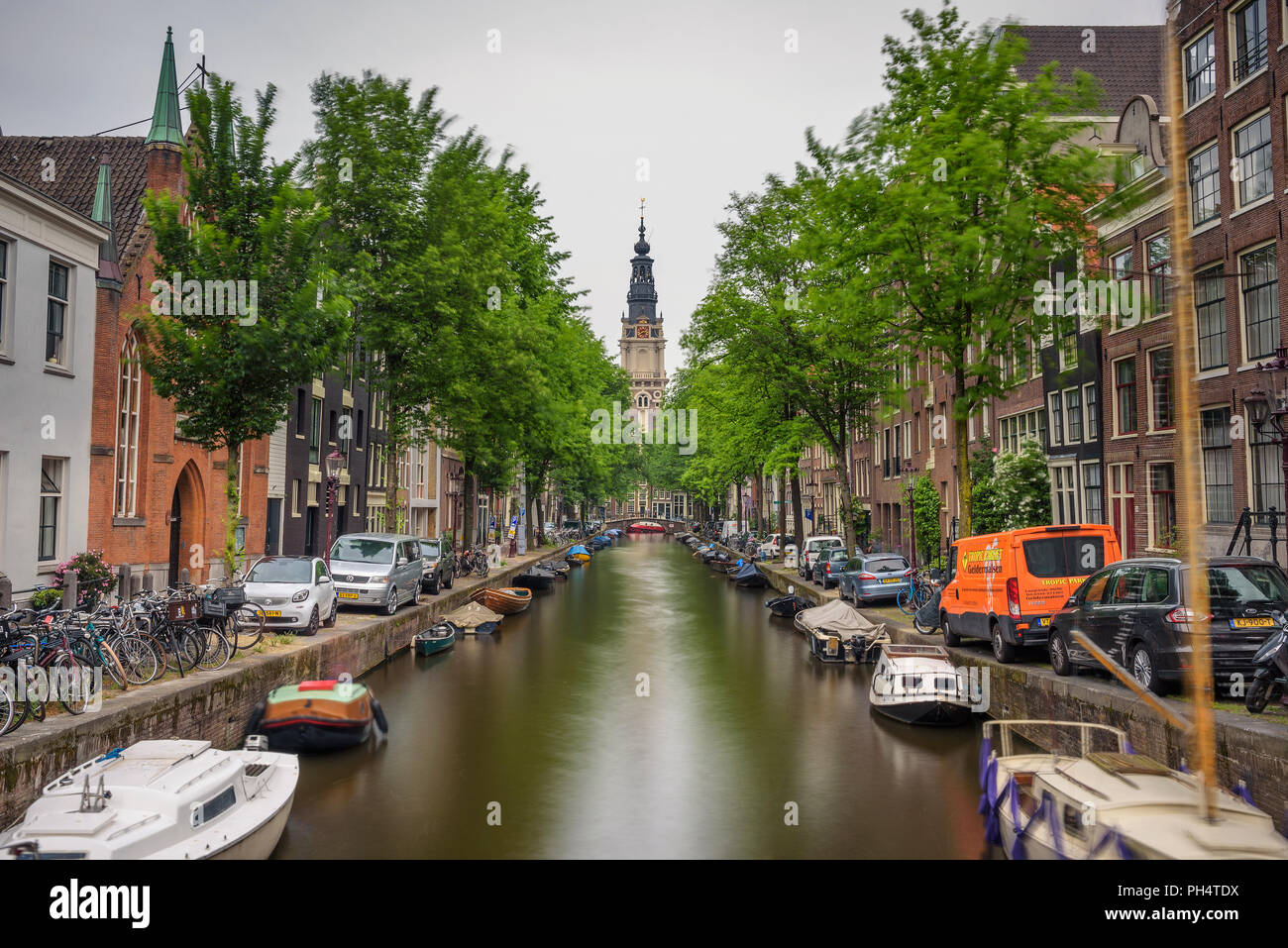 Groenburgwal canal in Amsterdam with the Southern church Stock Photo