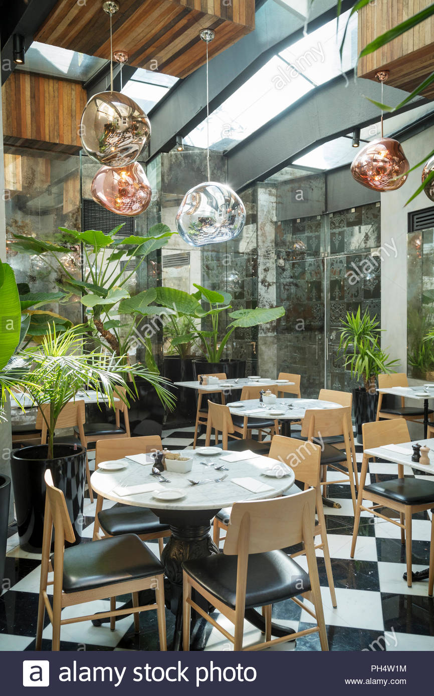 Restaurant In Hotel Magnolia In Santiago Chile Stock Photo - 