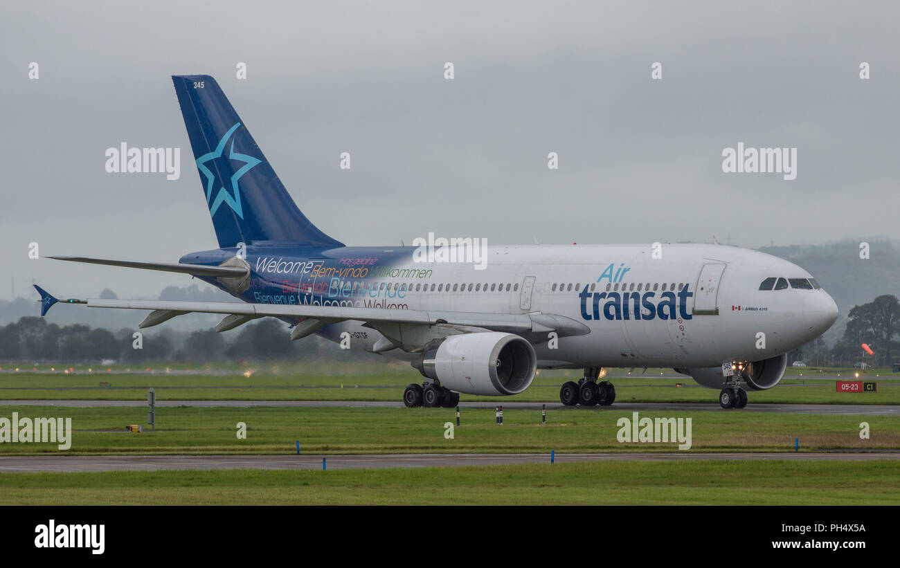 Air Transat flight across the pond departs Glasgow International Airport, Renfrewshire, Scotland - 28th August 2017 Stock Photo