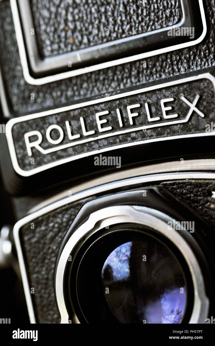 vintage rolleiflex medium format film camera Stock Photo