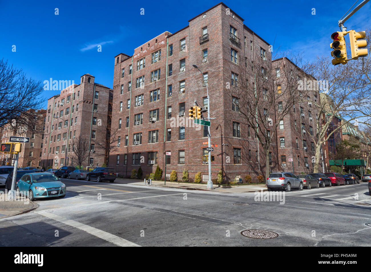 Jackson heights new york hires stock photography and images Alamy