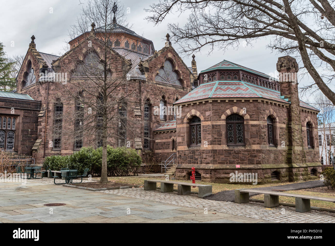 Princeton university building architecture hi-res stock photography and ...