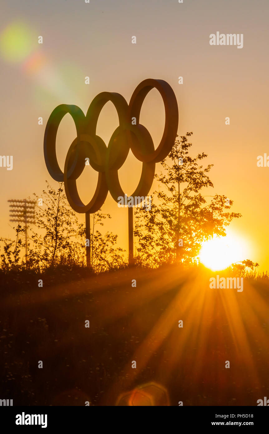The Olympic rings at sunset - London 2012 Olympics Stock Photo