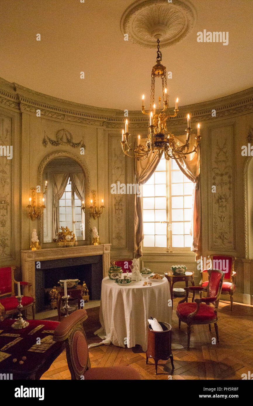 Metropolitan Museum Of Art Dining High Resolution Stock Photography And Images Alamy