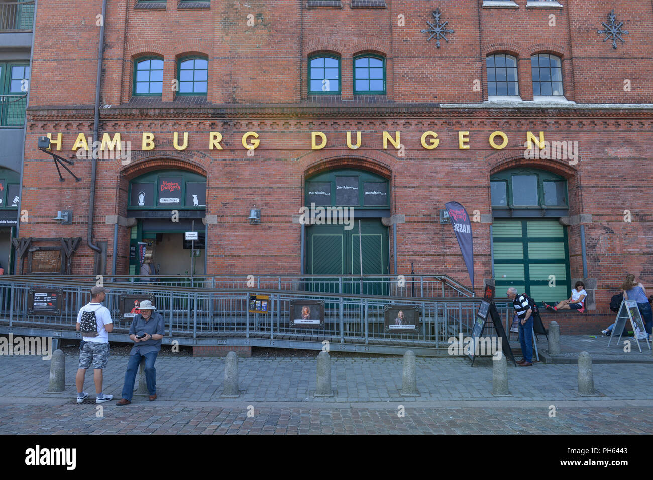 Hamburg Dungeon, Kehrwieder, Speicherstadt, Hamburg, Deutschland Stock Photo Alamy Hamburg Dungeon, Kehrwieder, Speicherstadt, Hamburg, Deutschland Stock Photo Alamy