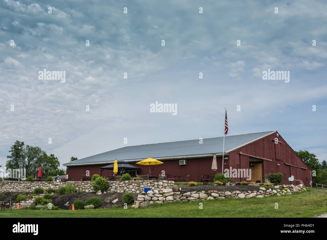 Pine Bush, NY /USA - June 9, 2018: Barn and outdoor seating at Christopher Jacobs Winery. Stock Photo