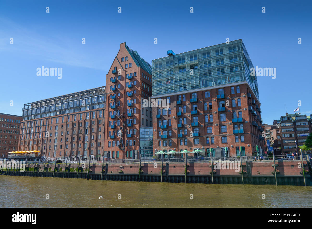 Wohnhaus, Alter Speicher, Am Fischmarkt, Grosse Elbstrasse 27, Altona, Hamburg, Deutschland Stock Photo